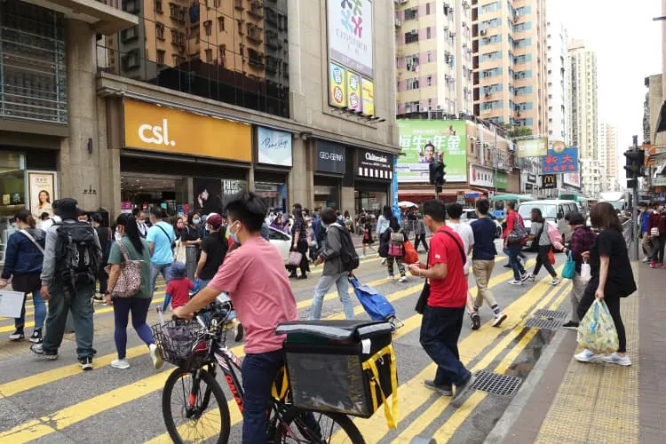 The economic situation in Hong Kong is facing ongoing challenges The economic situation in Hong Kong is facing ongoing challenges