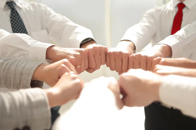 Pros and Cons of Buying a Shelf Company in Singapore