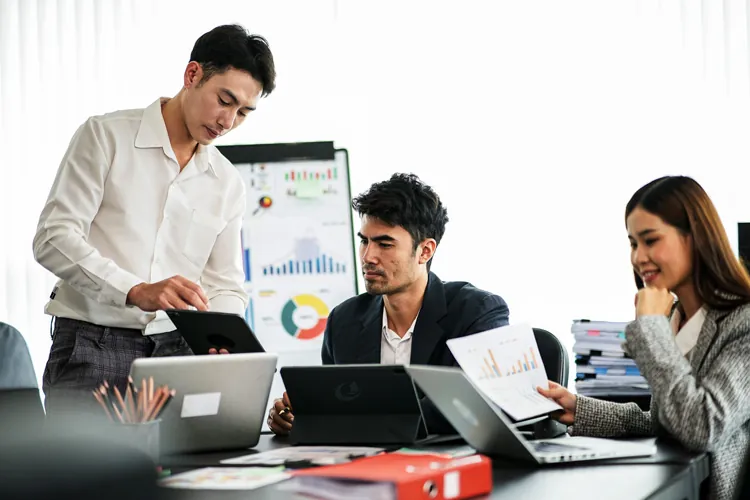 Difference Between Director and Nominee Director in Hong Kong Explained