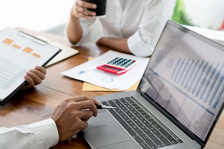 Learn how the Hong Kong Financial Reporting Standard for Private Entities works.