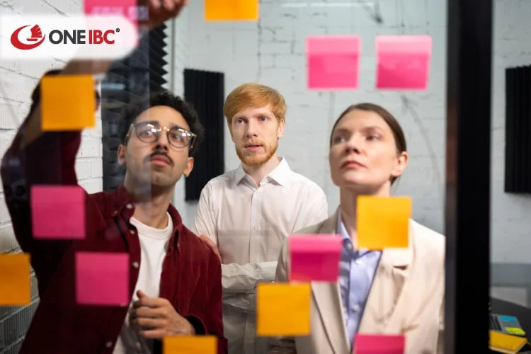 What does a strategic advisor actually do?